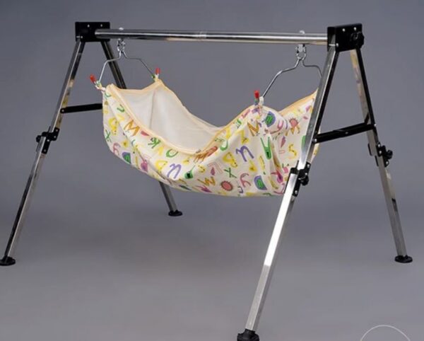 BABY CRADDLE STAILNESS STEEL WITH SPUNCH COTTON ZOLI